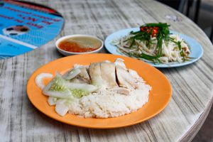 Sin Kee Famous Chicken Rice - What to eat in Commonwealth